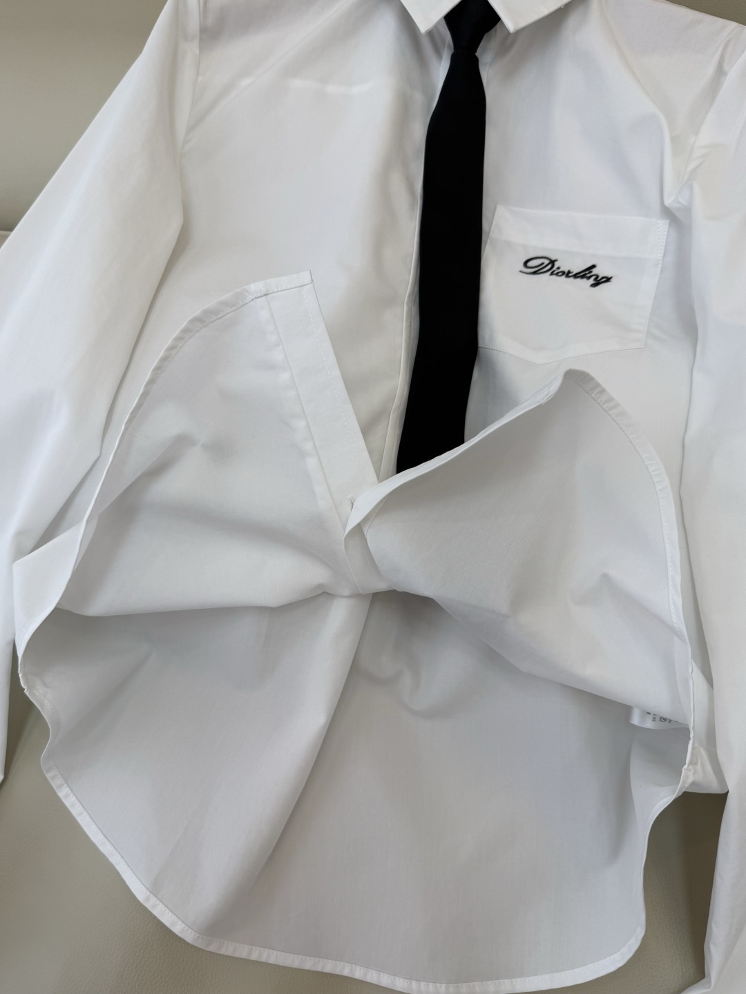 CY0110#新款衬衫🌾Dio*小蜜蜂 翻领修身长袖 衬衫 白色 SM L