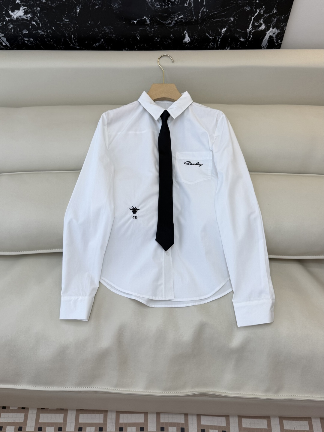 CY0110#新款衬衫🌾Dio*小蜜蜂 翻领修身长袖 衬衫 白色 SM L