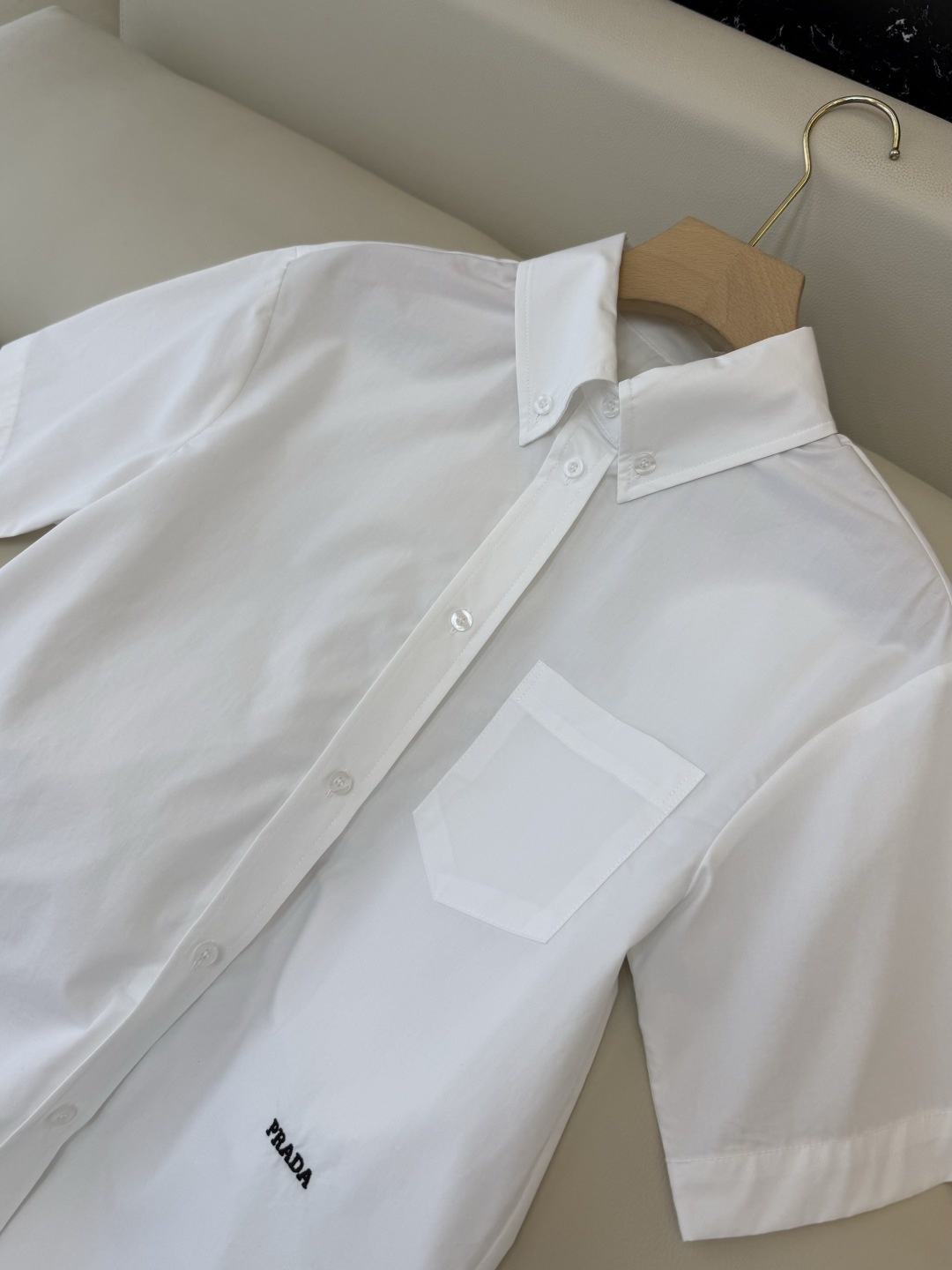 CY0112#新款衬衫🌾PR 字母绣花 翻领修身短袖 衬衫 白色 SM L