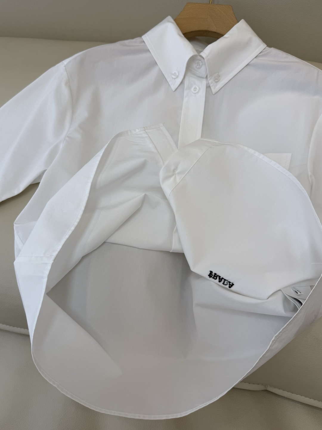 CY0112#新款衬衫🌾PR 字母绣花 翻领修身短袖 衬衫 白色 SM L