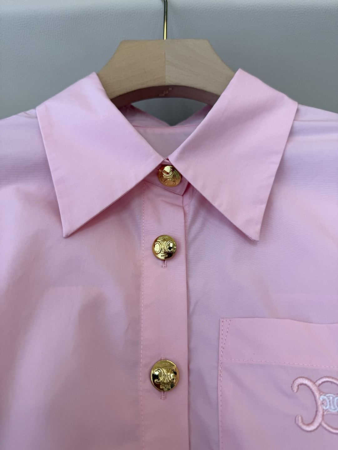 CY0111#新款衬衫🌾Ce 字母绣花 翻领修身长袖 衬衫 白色 粉色 蓝色 SM L