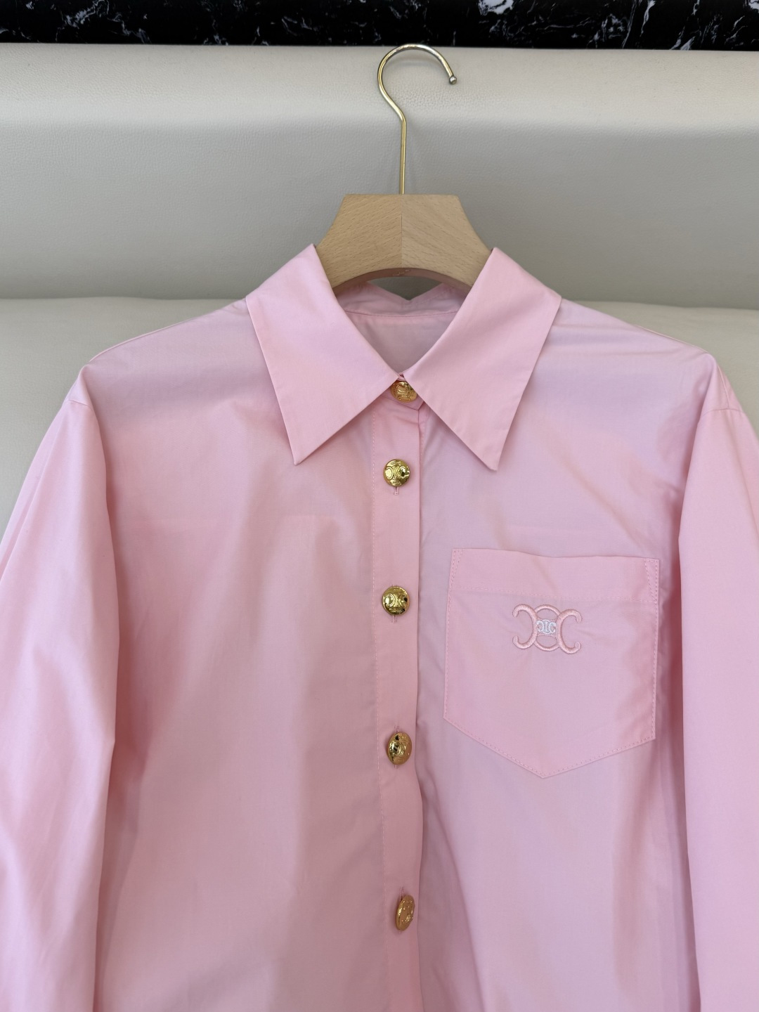 CY0111#新款衬衫🌾Ce 字母绣花 翻领修身长袖 衬衫 白色 粉色 蓝色 SM L