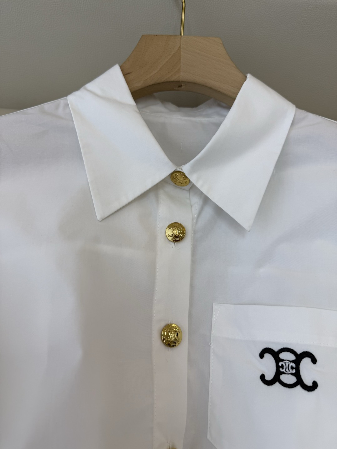 CY0111#新款衬衫🌾Ce 字母绣花 翻领修身长袖 衬衫 白色 粉色 蓝色 SM L