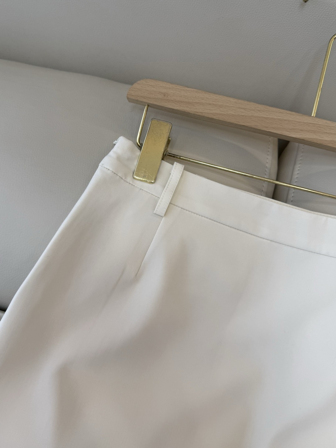 CY0105#新款半裙🌾miu 家 绣花logo 显瘦 半裙 黑色 米白色 灰色 SML