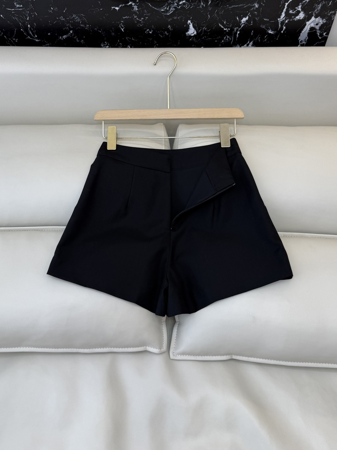 CY0106#新款短裤🌾极简风 百搭短裤 显瘦 黑色 白色 米黄色 SML