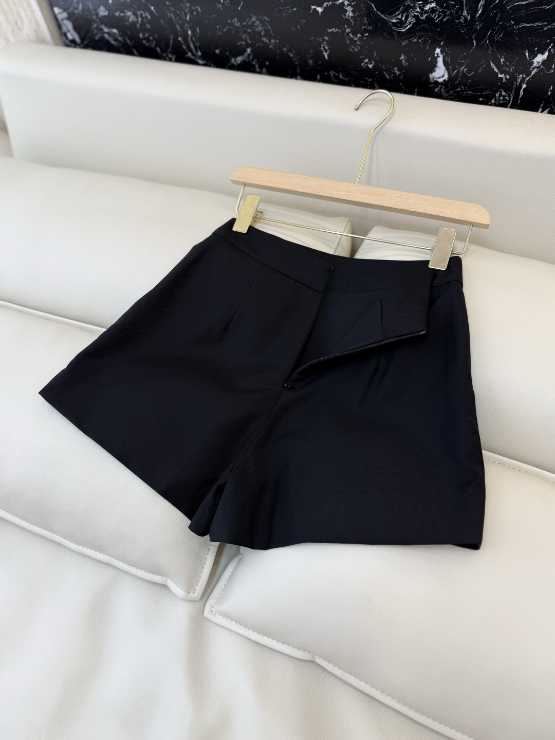 CY0106#新款短裤🌾极简风 百搭短裤 显瘦 黑色 白色 米黄色 SML