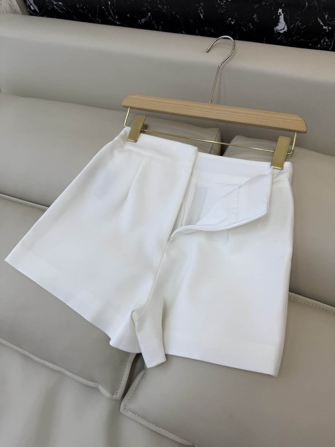 CY0106#新款短裤🌾极简风 百搭短裤 显瘦 黑色 白色 米黄色 SML