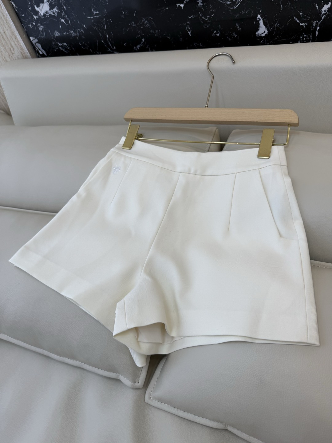 CY0106#新款短裤🌾极简风 百搭短裤 显瘦 黑色 白色 米黄色 SML