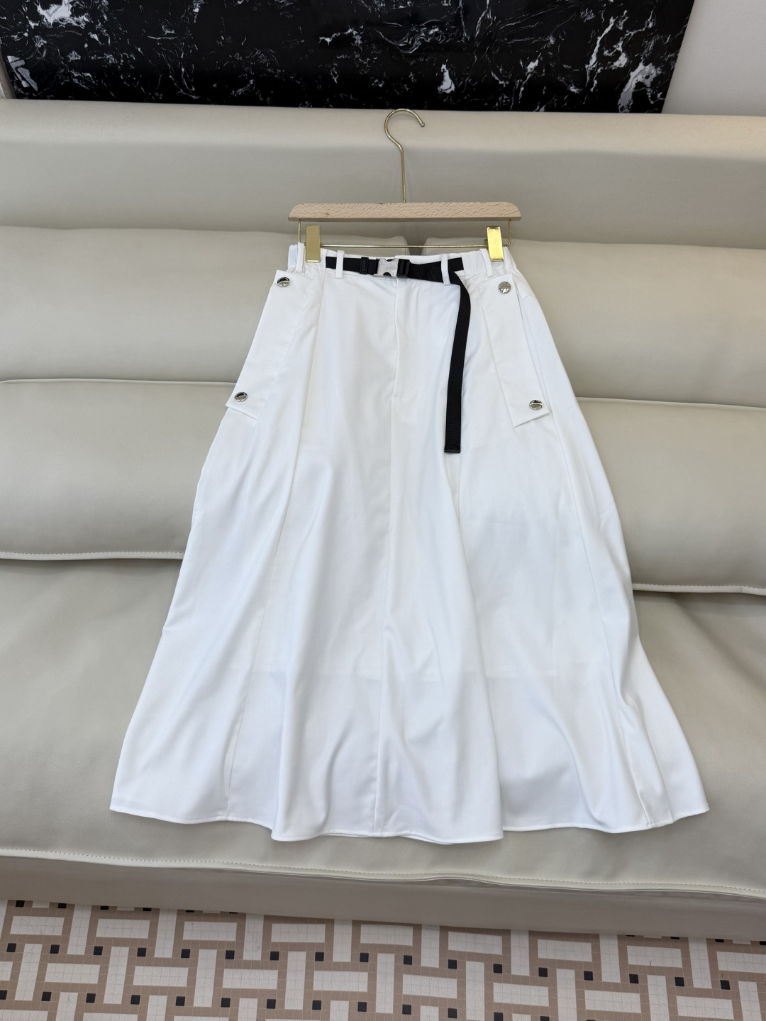 NO:781099,CX0186# New skirt factory special version of the highest version on the market. The girl will inspect the goods, trim the three marks on the thread, and send pictures and videos before delivery. If you want quality or service, please add me on WeChat. We will not accept urgent orders. P Dior belted long skirt black white SML, Dior-clothing, dior, dior, skirts,19860909CX0186#新款半裙工厂特市面最高版本小妹验货、修剪线头上三标、发货可发图及拍视频,要品质要服务的加我微信,不接急单.P Dior 配腰带 长半裙 黑色 白色 SML,迪奥-服装,dior,dior,skirts,,Women's clothing