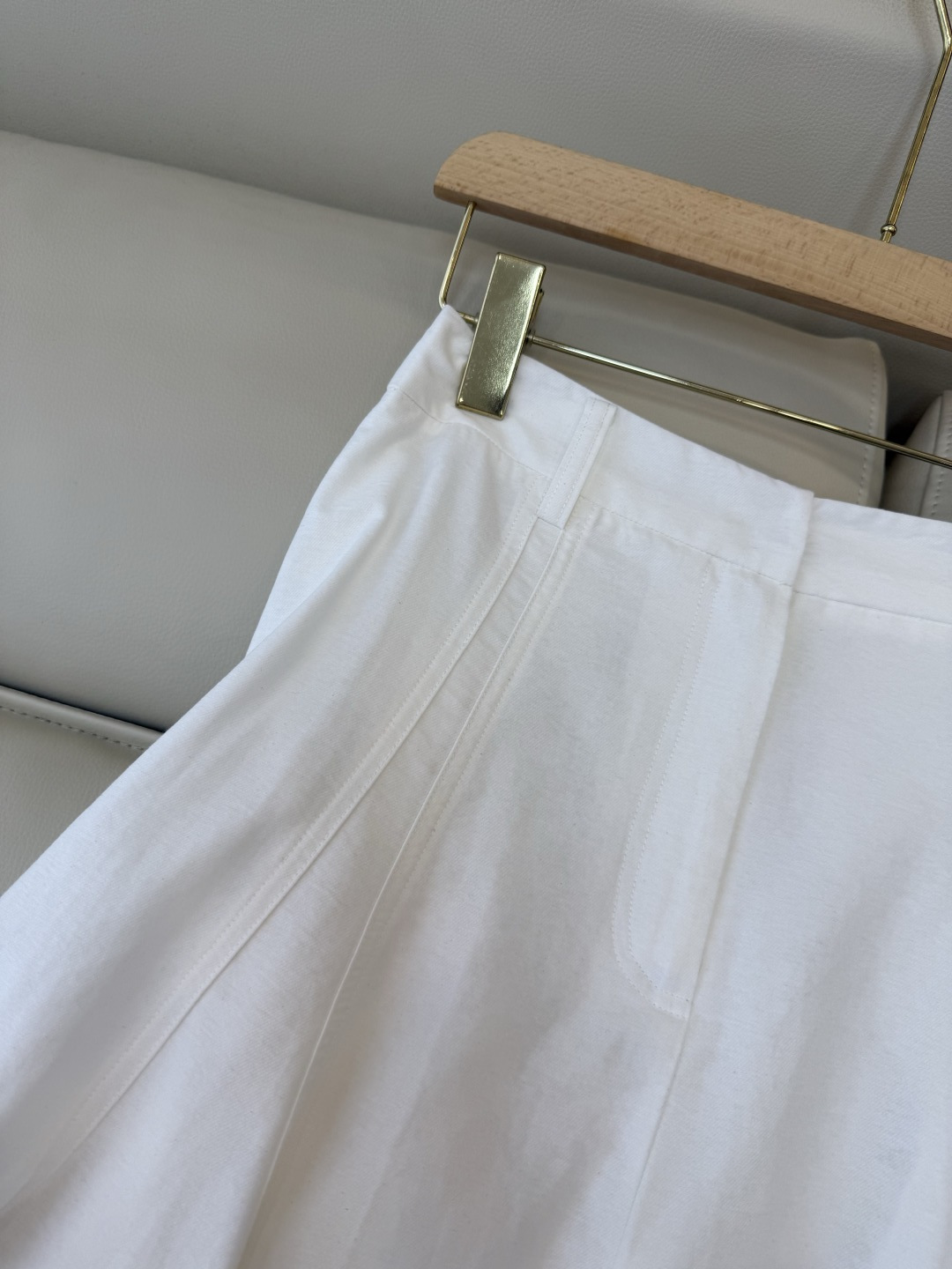 LZ26035#新款半裙🌾BC 顶级版 超级显瘦长半裙 卡其色 白色 SML