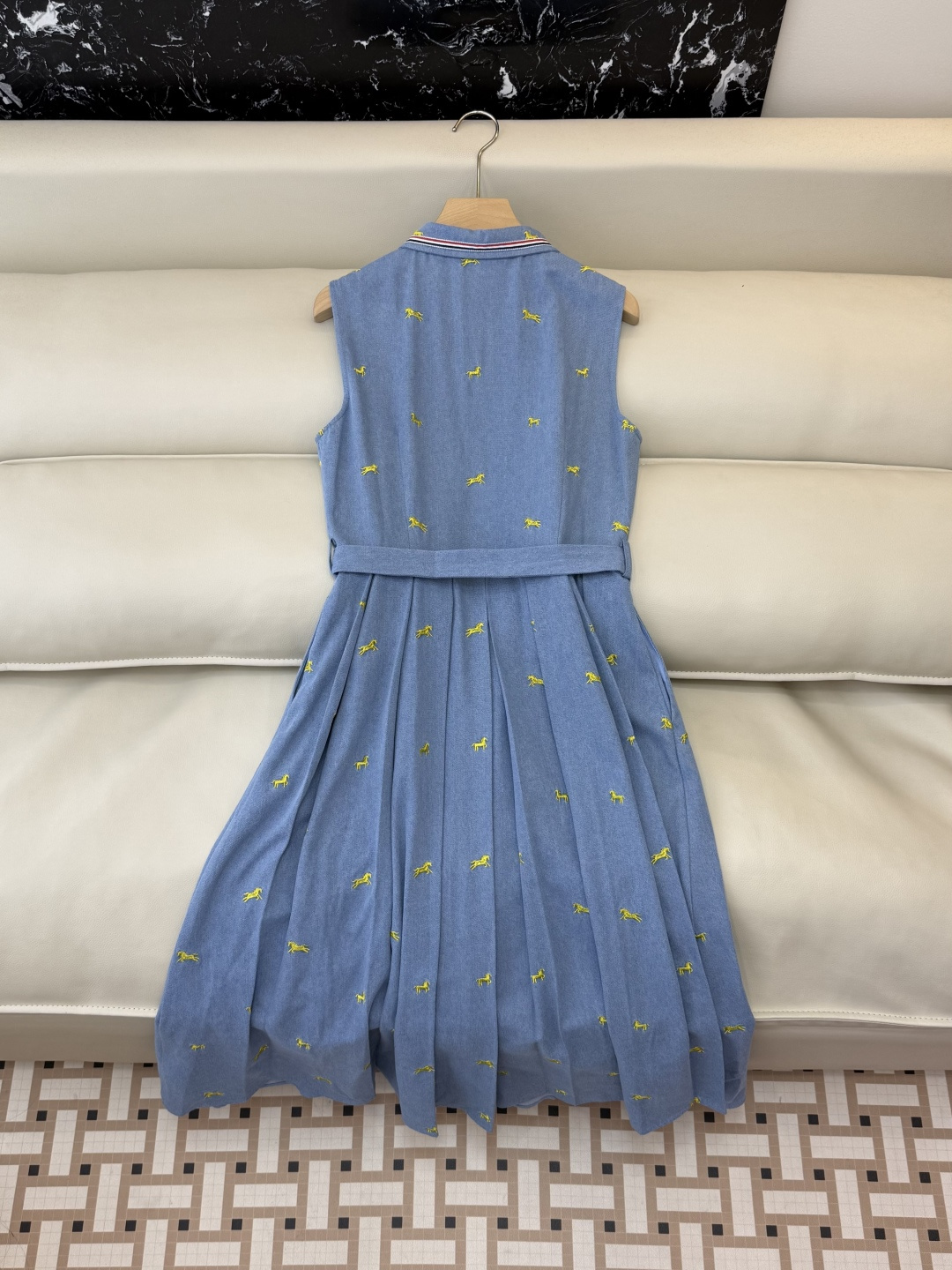 AW031#新款连衣裙P‼️TB 绣花小马 牛仔棉 无袖连衣裙 深蓝色 浅蓝色 SML