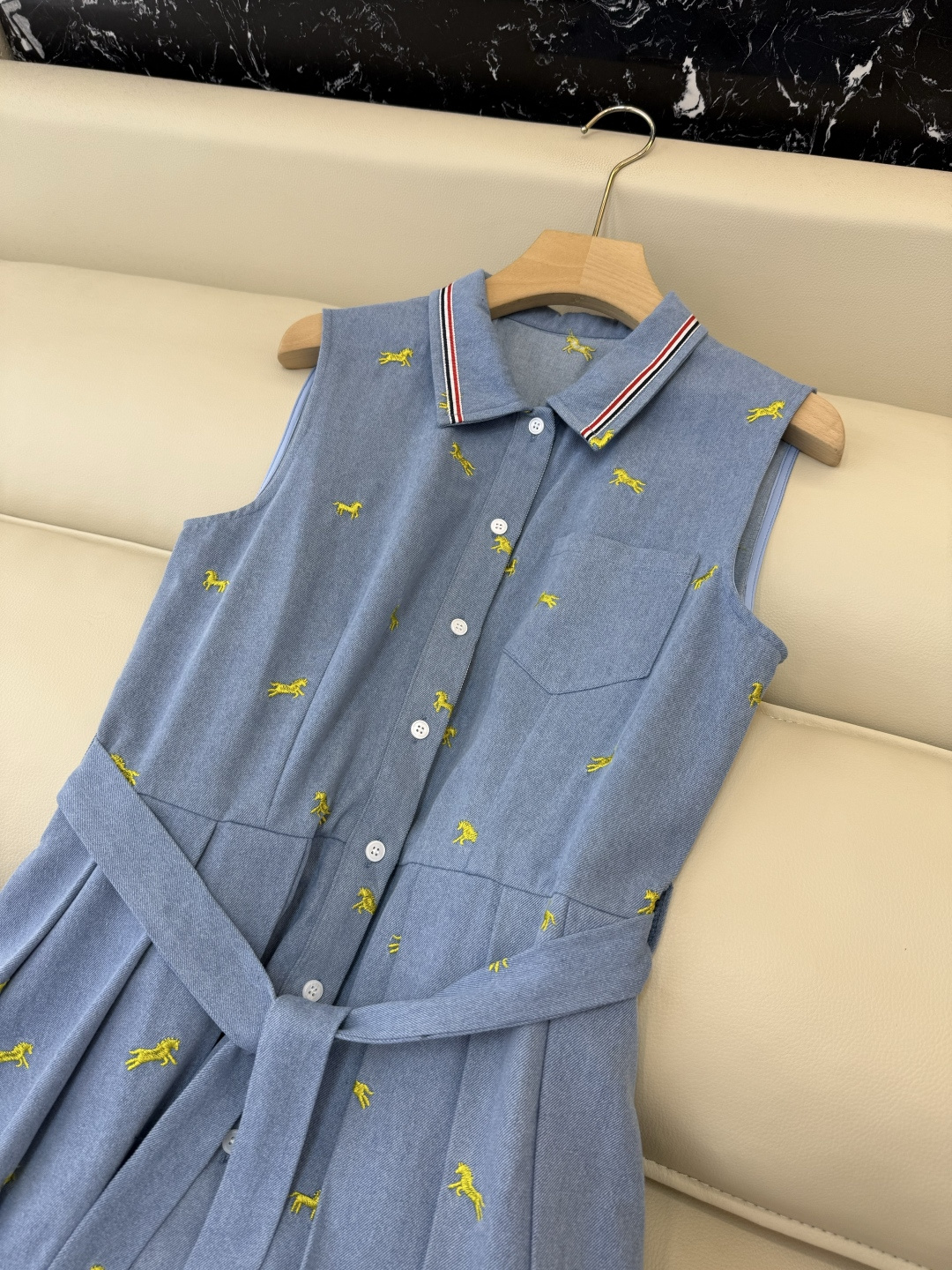 AW031#新款连衣裙P‼️TB 绣花小马 牛仔棉 无袖连衣裙 深蓝色 浅蓝色 SML