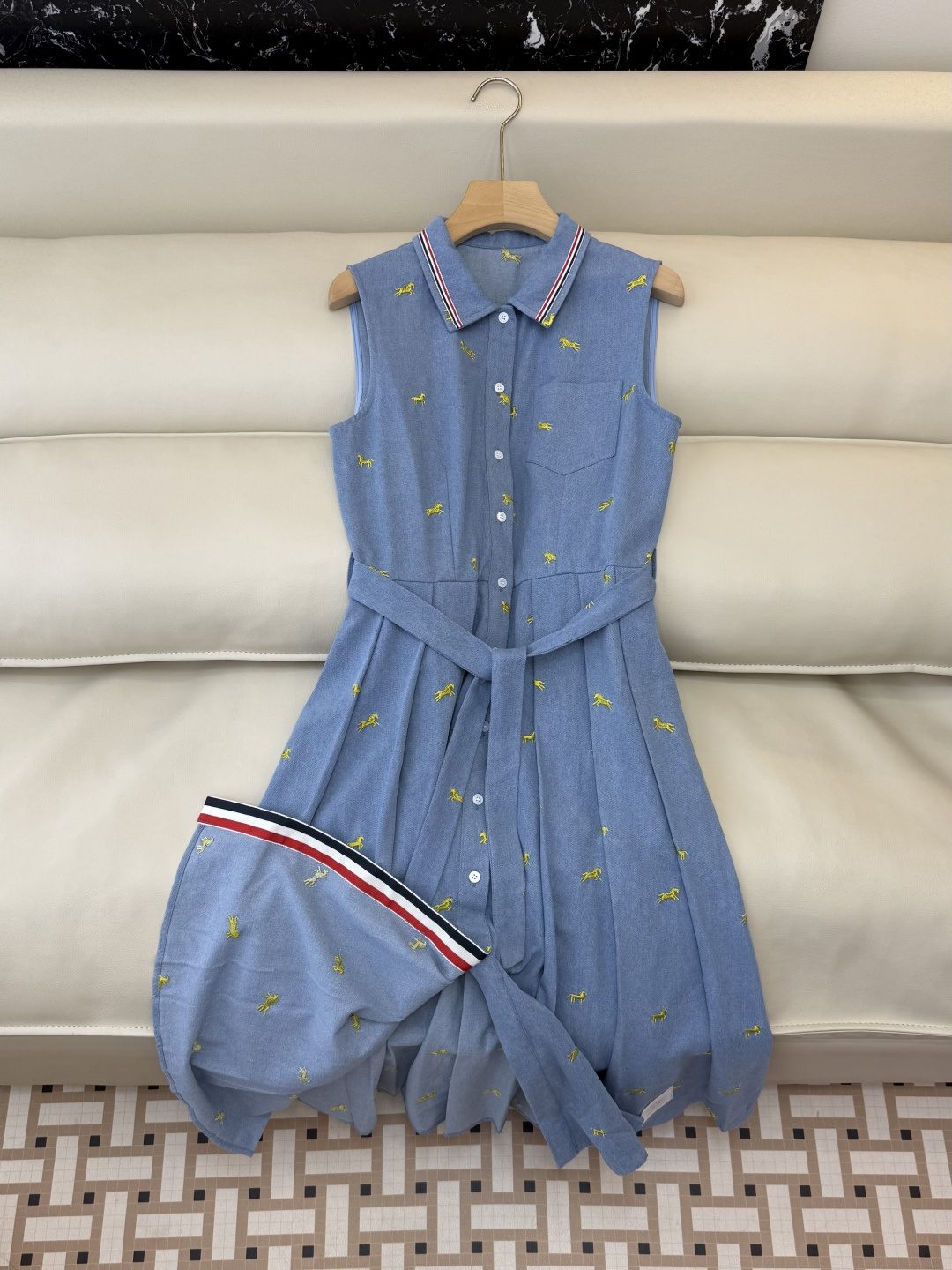 AW031#新款连衣裙P‼️TB 绣花小马 牛仔棉 无袖连衣裙 深蓝色 浅蓝色 SML