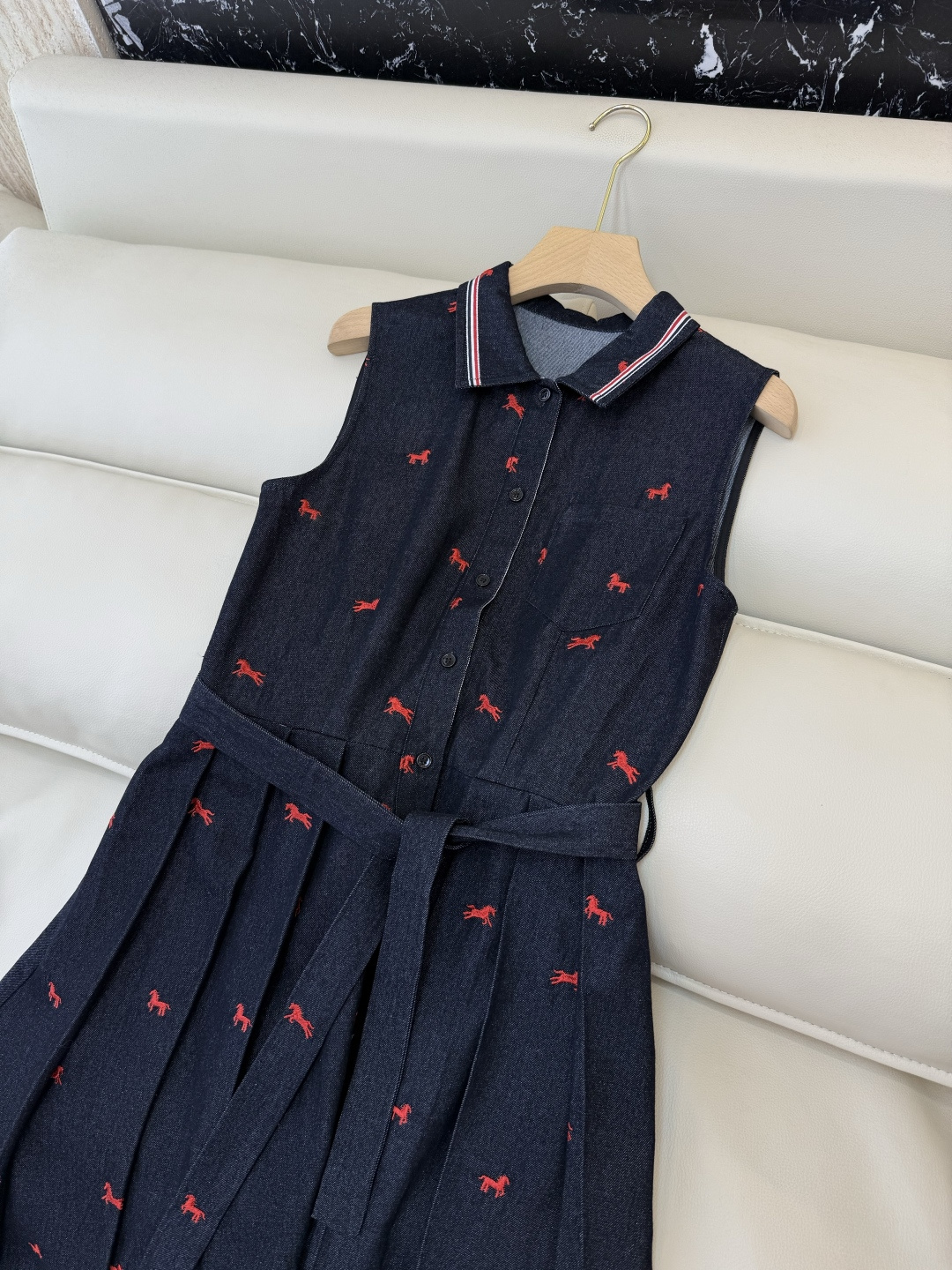 AW031#新款连衣裙P‼️TB 绣花小马 牛仔棉 无袖连衣裙 深蓝色 浅蓝色 SML