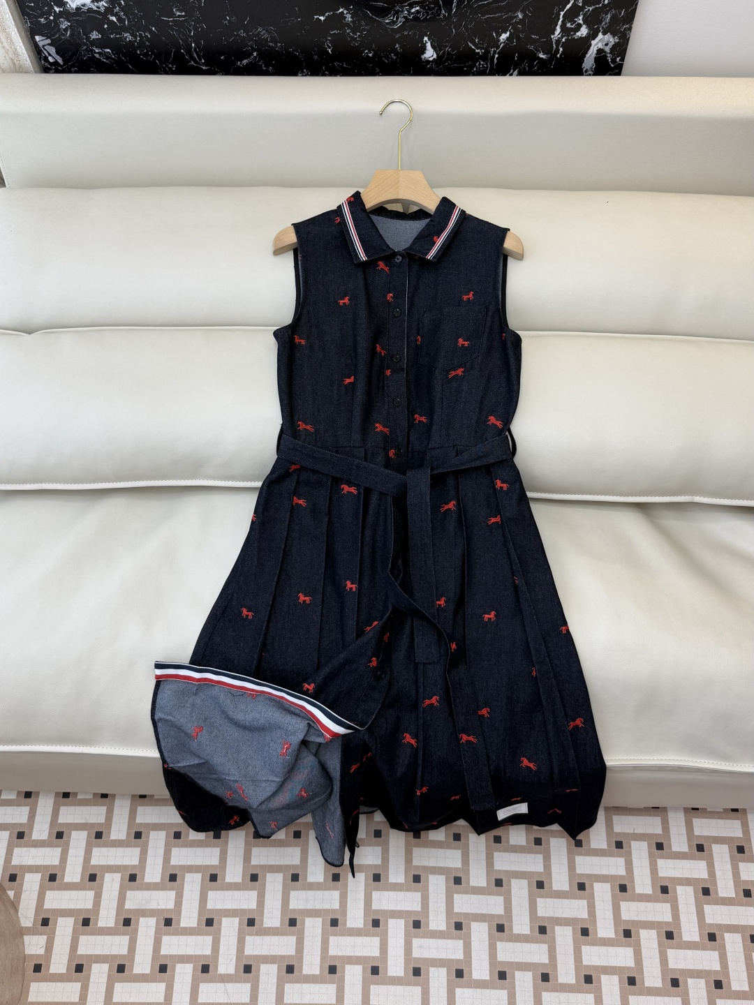 AW031#新款连衣裙P‼️TB 绣花小马 牛仔棉 无袖连衣裙 深蓝色 浅蓝色 SML