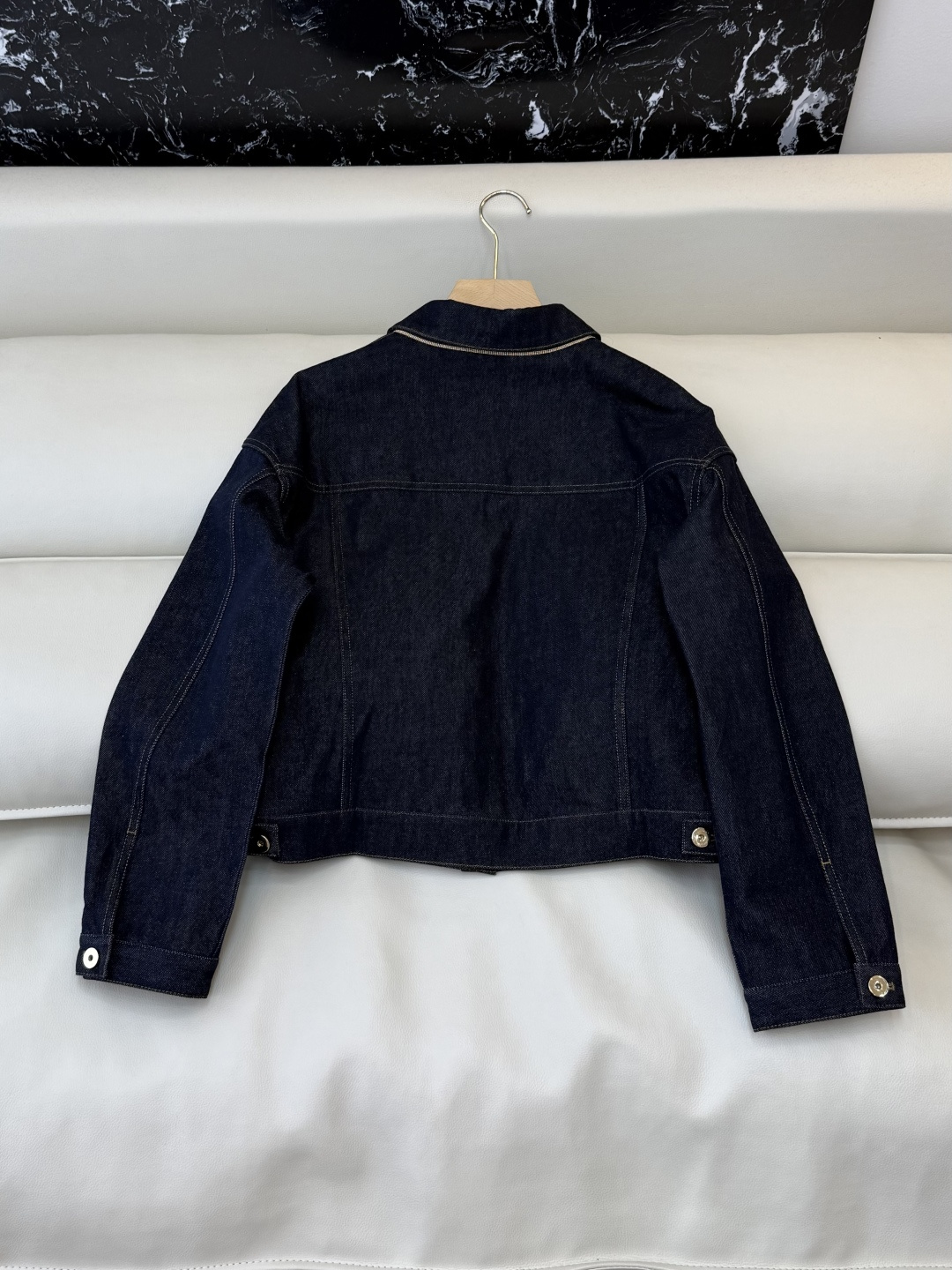 LZ26027#新款外套🌾BC 最新爆款 牛仔外套 SML