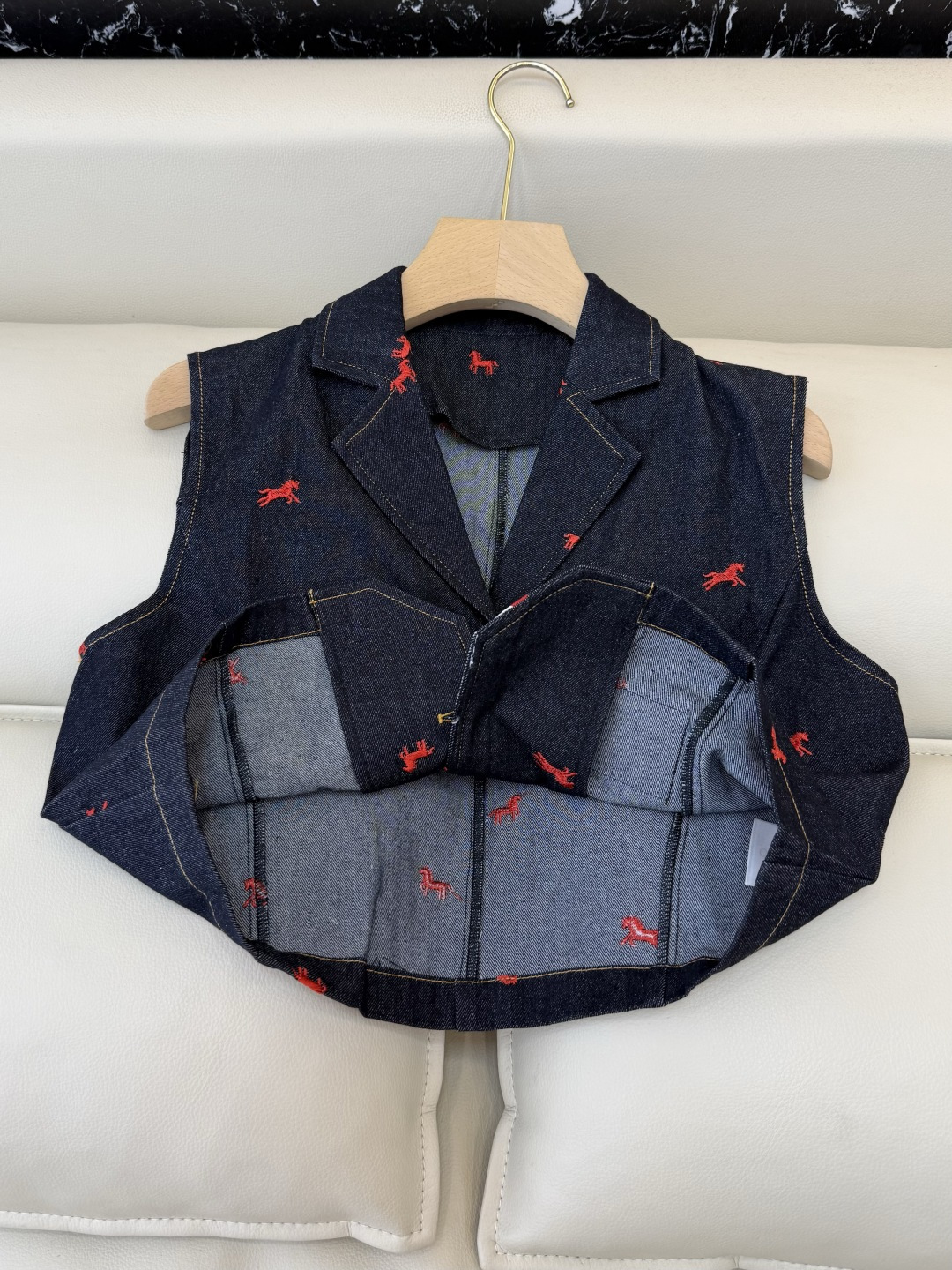 AW030#新款套装P‼️TB 绣花小马 牛仔马甲➕长半裙套装 深蓝色 浅蓝色 SML