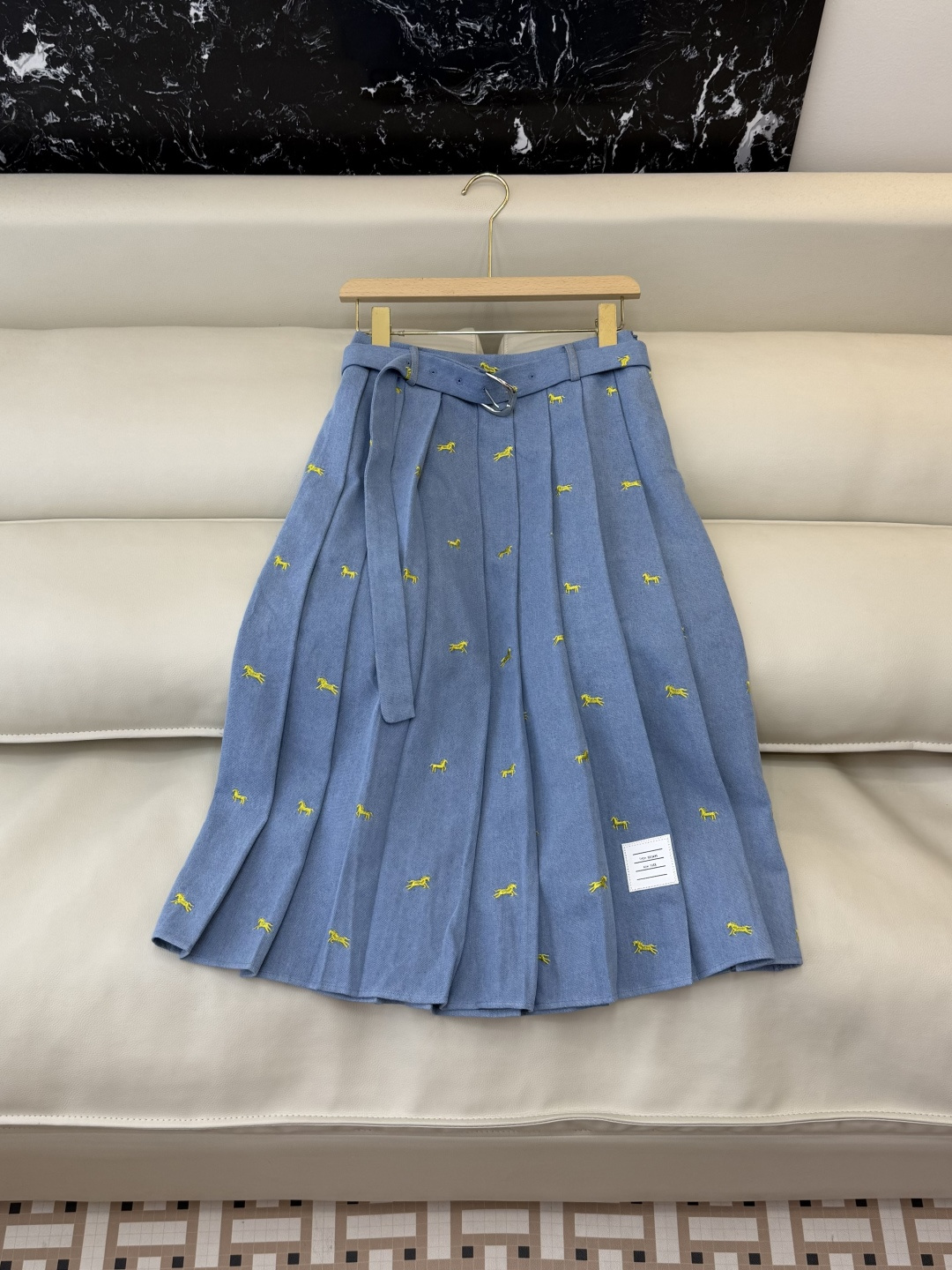 AW030#新款套装P‼️TB 绣花小马 牛仔马甲➕长半裙套装 深蓝色 浅蓝色 SML