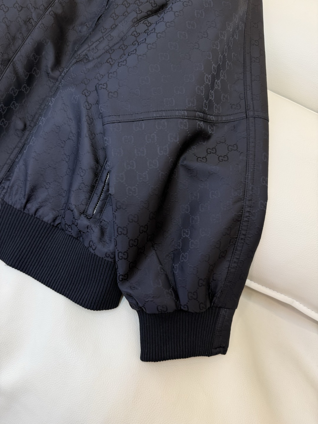 GU025#新款外套‼️L V 重工提花暗纹 长袖 外套 SML