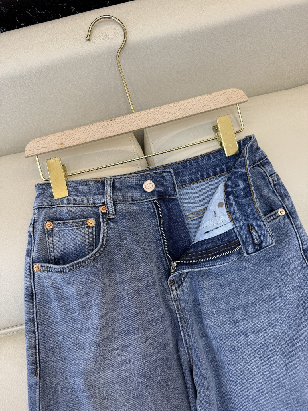 PZ052#新款牛仔裤‼️Valentino 高品质 柔暖弹力牛仔棉 长裤 26/27/28/29/30