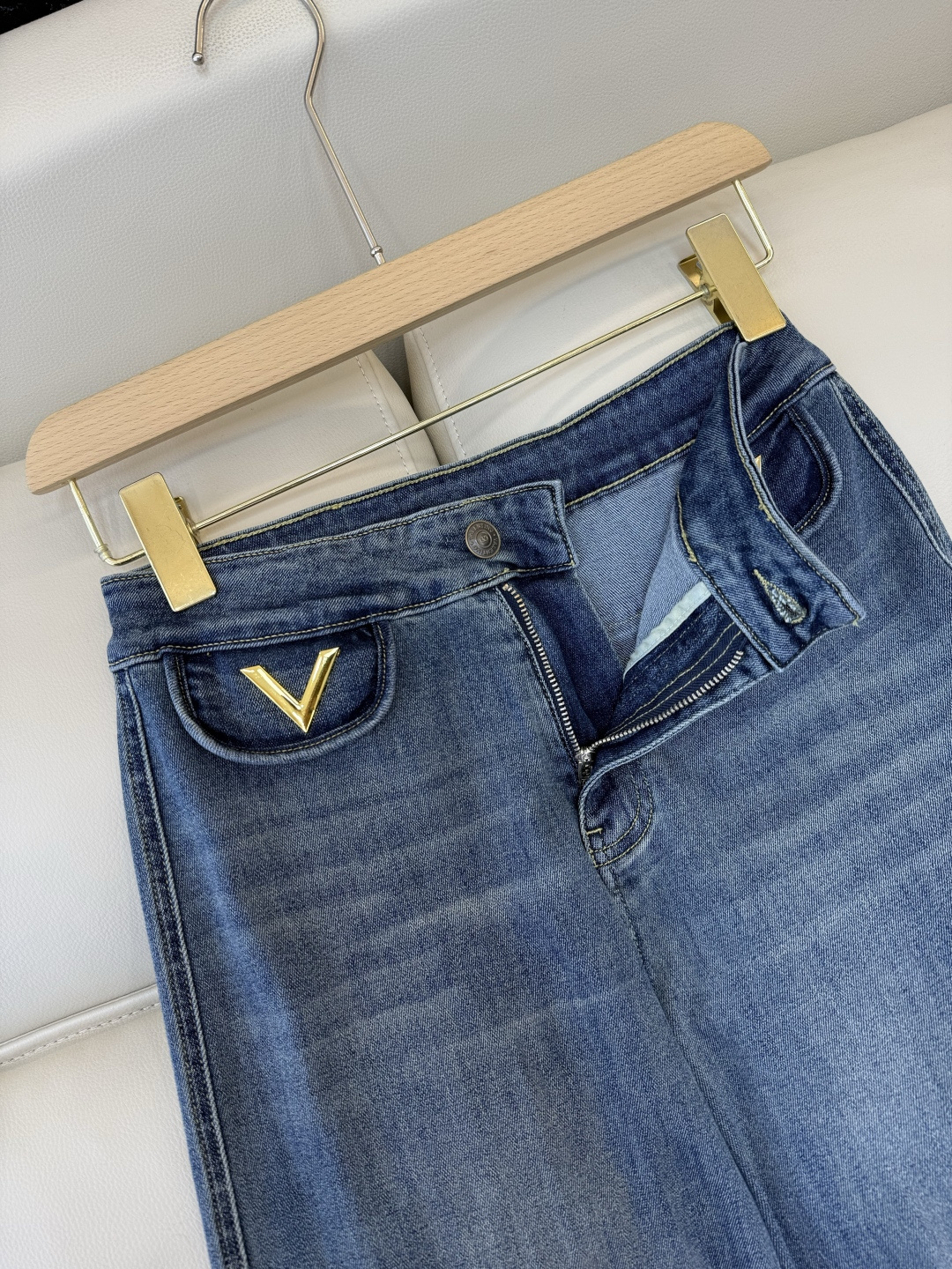 PZ051#新款牛仔裤‼️Valentino 高品质 柔暖弹力牛仔棉 长裤 26/27/28/29/30