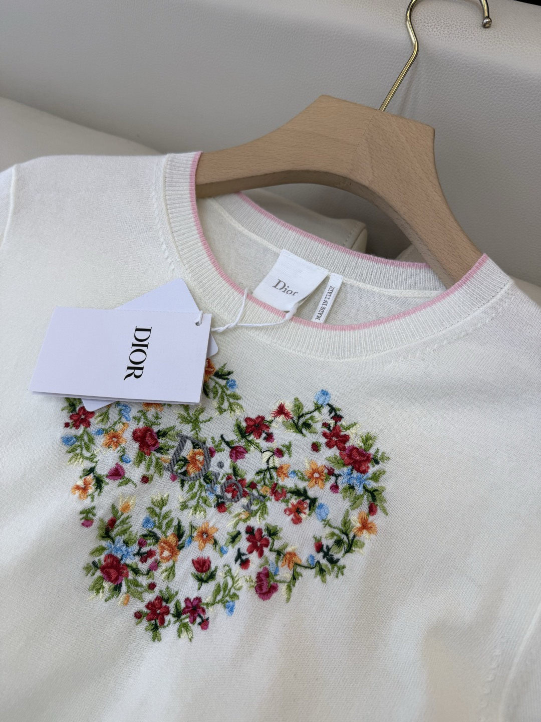 QG0167#新款T恤‼️Dior 爱心绣花 针织短袖毛衣T恤 SML