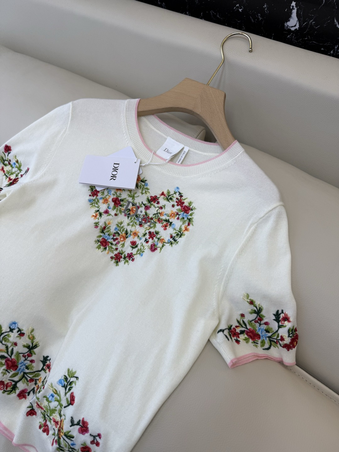QG0167#新款T恤‼️Dior 爱心绣花 针织短袖毛衣T恤 SML