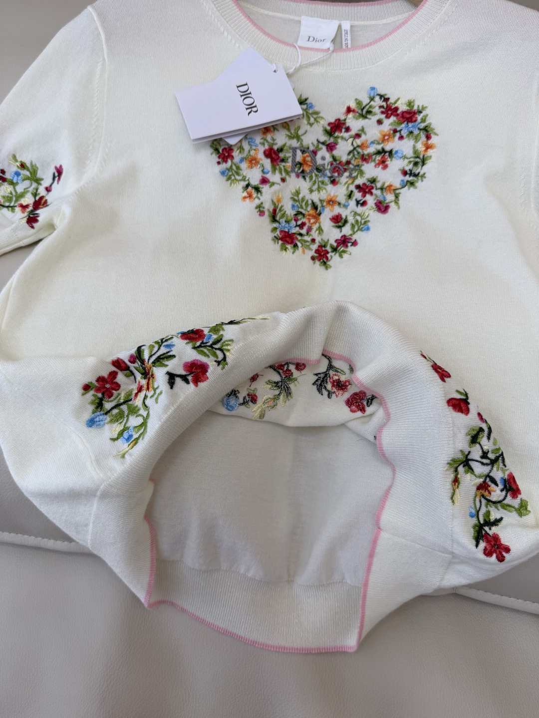 QG0167#新款T恤‼️Dior 爱心绣花 针织短袖毛衣T恤 SML