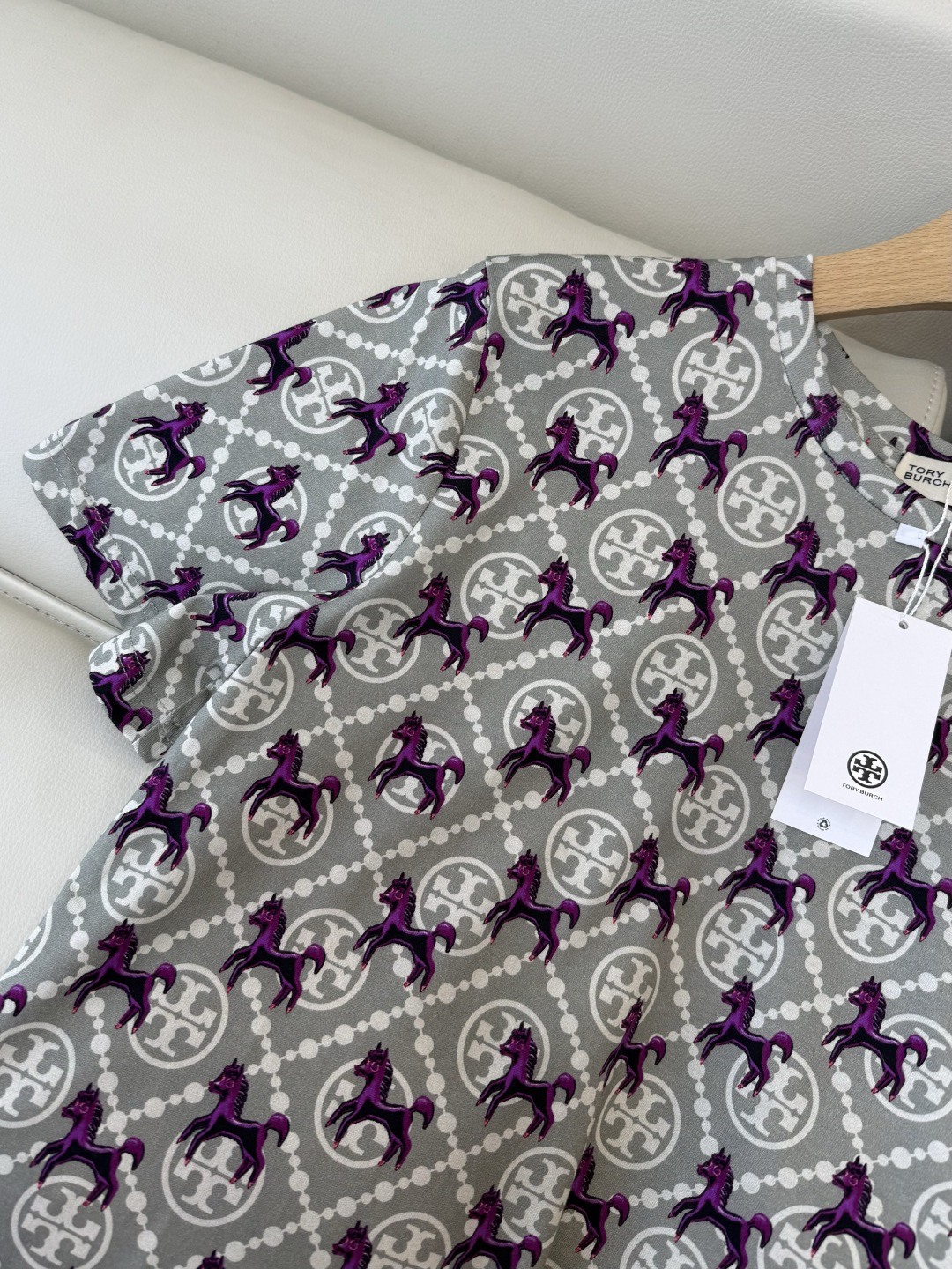 QG0169#新款T恤‼️Tory Burch 字母印花 短袖T恤 白色 SML