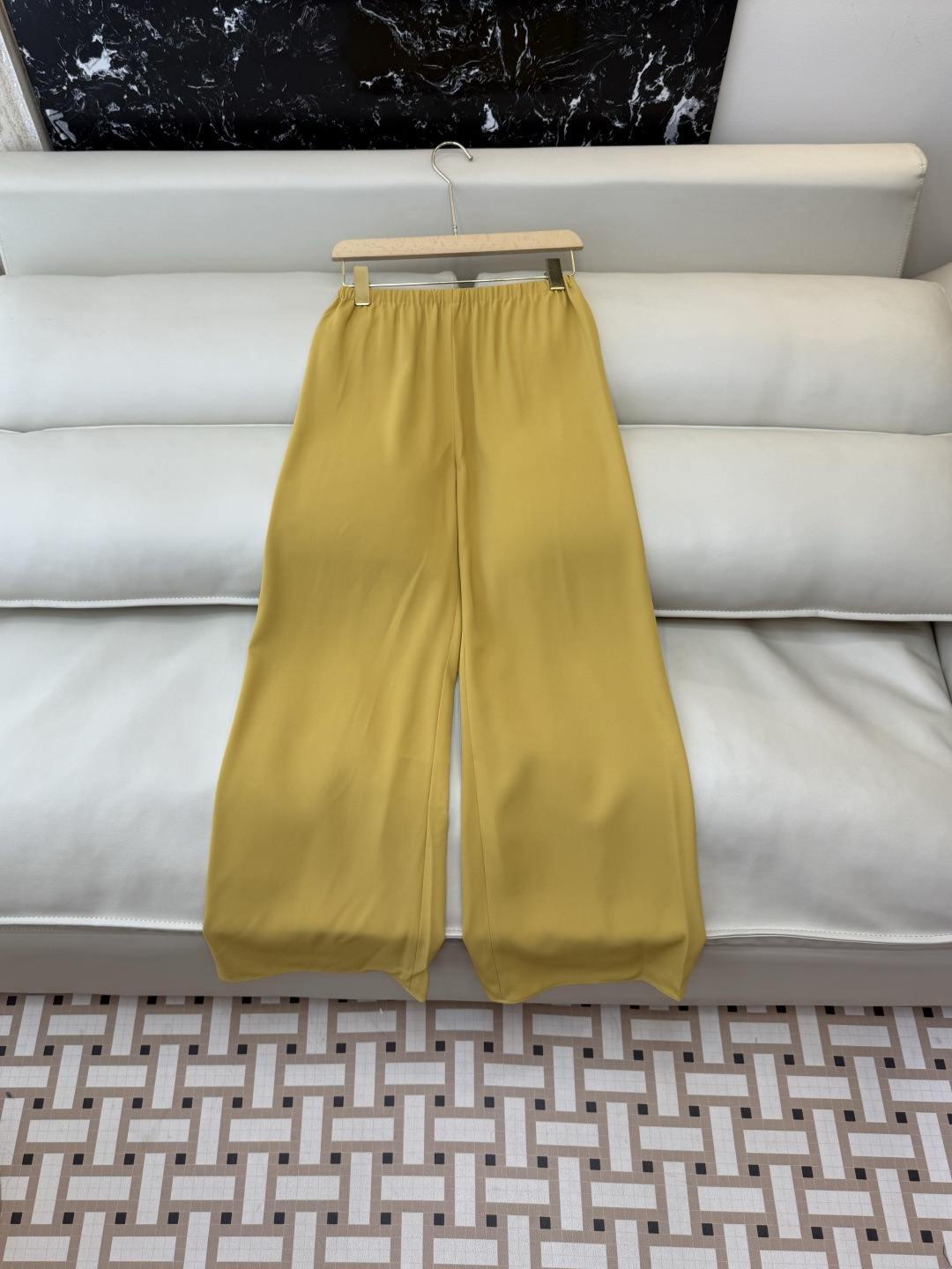 NO:791195,LZ5# new pants factory theory elastic waist versatile air wide leg pants multi-color SML,,19860909LZ5#新款裤子工厂 theory 松紧腰 百搭 空气阔腿裤 多色 SML,,,Women's clothing