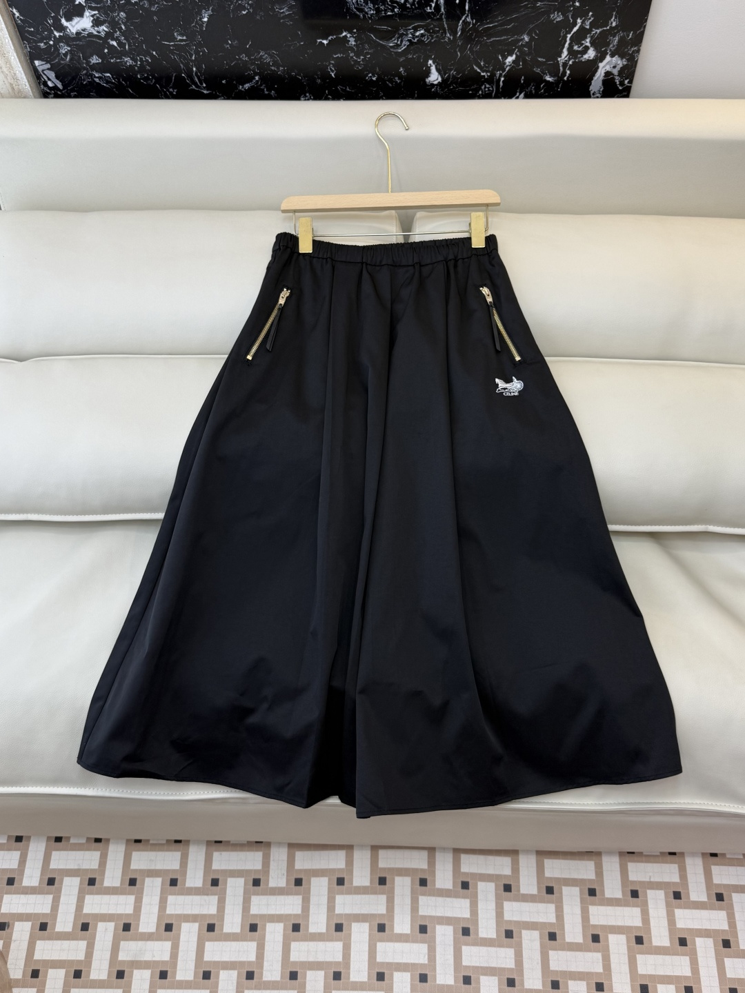 NO:791210,AW034# New Skirt Factory P Celi* Carriage Embroidery Long Skirt Black Khaki SML,,celine,skirts,19860909AW034#新款半裙工厂P Celi* 马车绣花 长半裙 黑色卡其色 SML,,celine,skirts,,Women's clothing