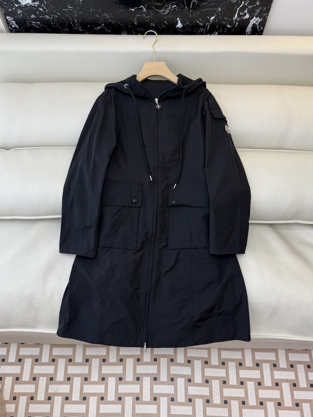 NO:791230,M2362-L# new coat P Mon top version windproof hooded long coat windbreaker black apricot 0-1-2 size,,jackets & coats,hats,19860909M2362-L#新款外套P Mon 顶级版 防风 带帽 长款 外套风衣 黑色 杏色 0-1-2码,,jackets & coats,hats,,Women's clothing