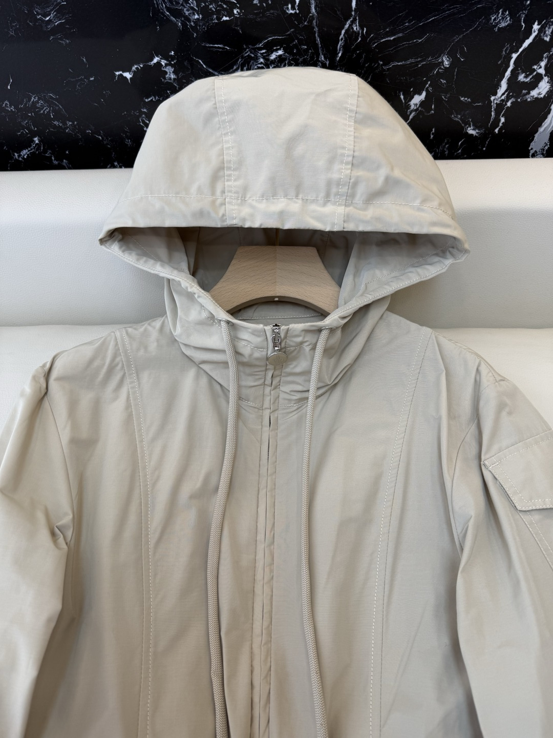 M2362-L#新款外套⚠️🌾 Mon 顶级版‼️ 防风 带帽 长款 外套风衣 黑色 杏色  0-1-2码 