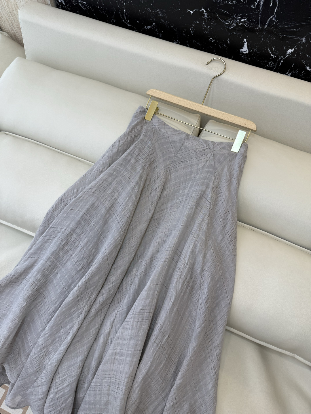 LZ26018#新款半裙。BC 顶级版 78% 亚麻 大摆 飘逸 长半裙 灰色 白色 SML