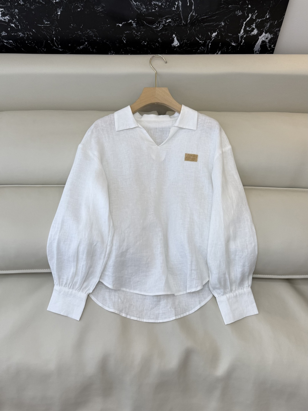 NO:777931,QX006, the highest version on the market, the girl inspects the goods, trims the three marks on the threads, and delivers the goods. You can send pictures and take videos. If you want quality or service, please add me on WeChat. We will not accept urgent orders. New top factory BC hot diamond long-sleeved linen top rose red white SMLXL, women's clothing,19860909QX006市面最高版本小妹验货、修剪线头上三标、发货可发图及拍视频,要品质要服务的加我微信,不接急单.新款上衣工厂 BC 烫钻 长袖 亚麻上衣 玫红色 白色 SMLXL,女装,,Women's clothing