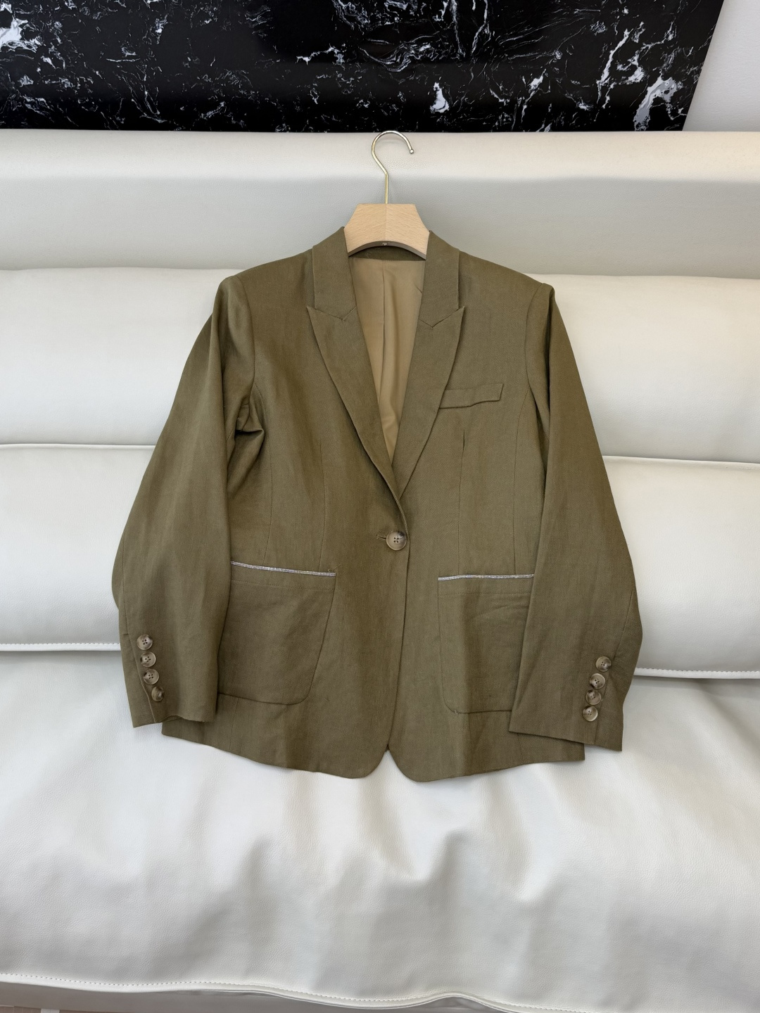 NO:777914,QX008, the highest version on the market, the girl inspects the goods, trims the three marks on the threads, and delivers the goods. You can send pictures and take videos. If you want quality and service, please add me on WeChat. We will not accept urgent orders. Factory suit jacket BC style pure linen long-sleeved suit jacket two colors SMLXL, women's clothing, jackets & coats, business suit,19860909QX008市面最高版本小妹验货、修剪线头上三标、发货可发图及拍视频,要品质要服务的加我微信,不接急单.工厂西装外套 BC 风格 纯亚麻 长袖西装外套 两色 SMLXL,女装,jackets & coats,business suit,,Women's clothing