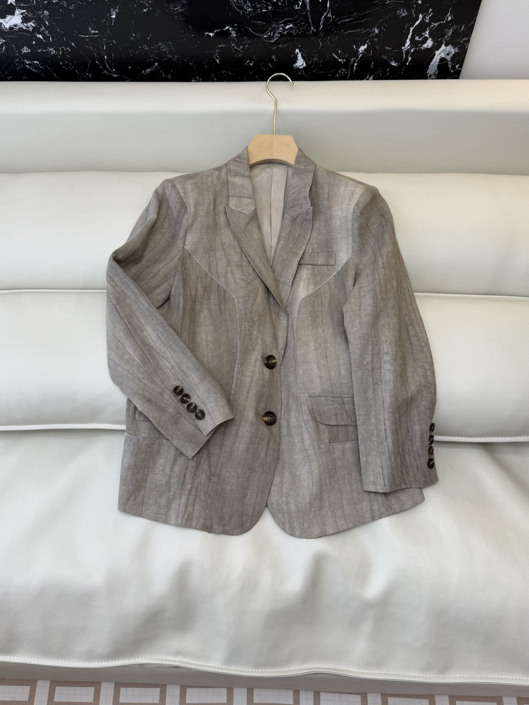 NO:777924,QX003, the highest version on the market, the girl inspects the goods, trims the three marks on the threads, and delivers the goods. You can send pictures and take videos. If you want quality and service, please add me on WeChat. We do not accept urgent orders. New coat factory BC chain, linen washed material, long-sleeved suit jacket, two colors SMLXL, women's clothing, jackets & coats, business suit,19860909QX003市面最高版本小妹验货、修剪线头上三标、发货可发图及拍视频,要品质要服务的加我微信,不接急单.新款外套工厂 BC 链条 亚麻水洗料 长袖西装外套 两色 SMLXL,女装,jackets & coats,business suit,,Women's clothing