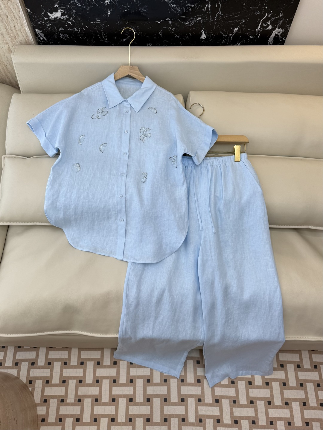 NO:778840,YM0113, the highest version on the market, the girl inspects the goods, trims the three marks on the threads, and delivers pictures and videos. If you want quality or service, add me on WeChat. We do not accept urgent orders. New suit factory ES linen embroidery short-sleeved tops trousers suit yellow blue white SMLXL, women's clothing, T-shirt,19860909YM0113市面最高版本小妹验货、修剪线头上三标、发货可发图及拍视频,要品质要服务的加我微信,不接急单.新款套装工厂 ES 亚麻 绣花 短袖上衣 长裤 套装 黄色 蓝色 白色 SMLXL,女装,T-shirt,,Women's clothing