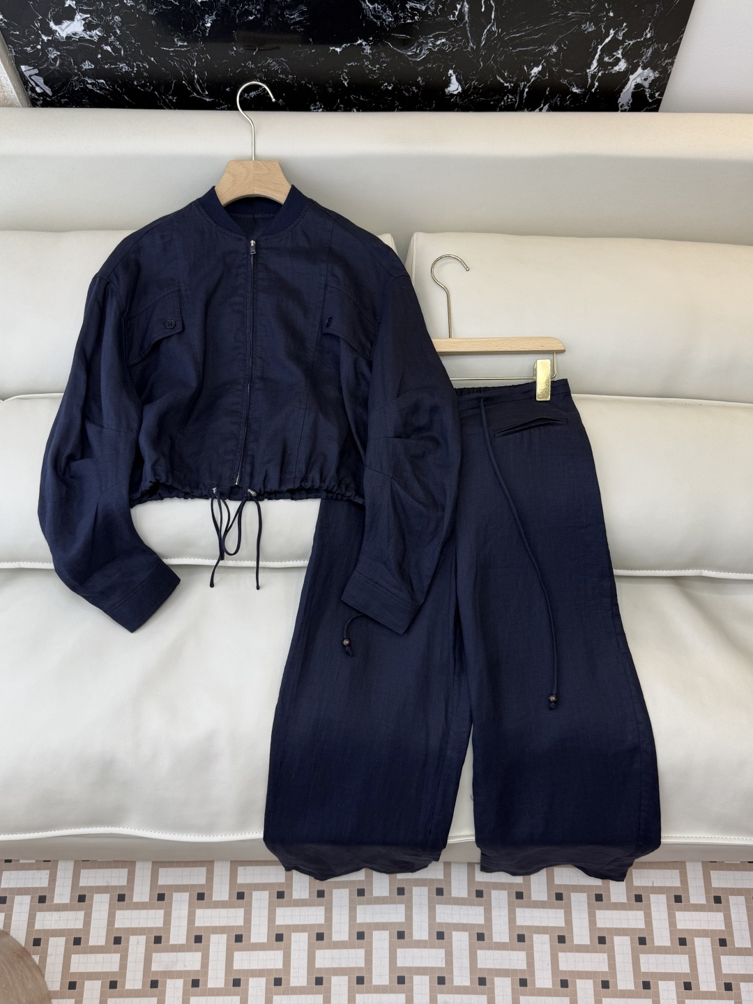 NO:802200,YJJ002# New suit factory P LP minimalist style linen jacket and trousers suit two colors SMLXL,,loro piana,jackets & coats,19860909YJJ002# 新款套装工厂P LP极简风 亚麻 外套长裤套装 两色 SMLXL,,loro piana,jackets & coats,,Women's clothing