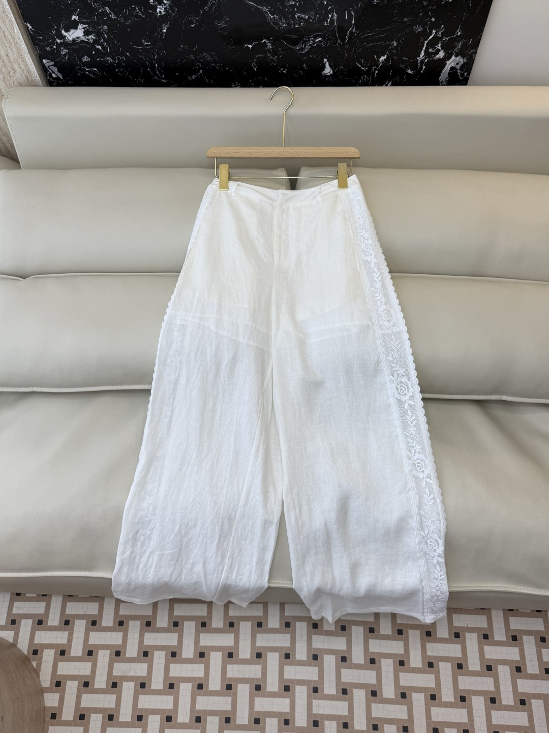 NO:782577,YJJ006# new trousers factory specializes in the highest version on the market. The girl will inspect the goods, trim the three marks on the threads, and send pictures and videos before delivery. If you want quality and service, please add me on WeChat. We will not accept urgent orders. P Zimm* Super Slim Linen Pants White SMLXL, Zimmerman-Clothing,19860909YJJ006#新款裤子工厂特市面最高版本小妹验货、修剪线头上三标、发货可发图及拍视频,要品质要服务的加我微信,不接急单.P Zimm* 超级显瘦 亚麻 长裤 白色 SMLXL,兹默曼-服装,,Women's clothing