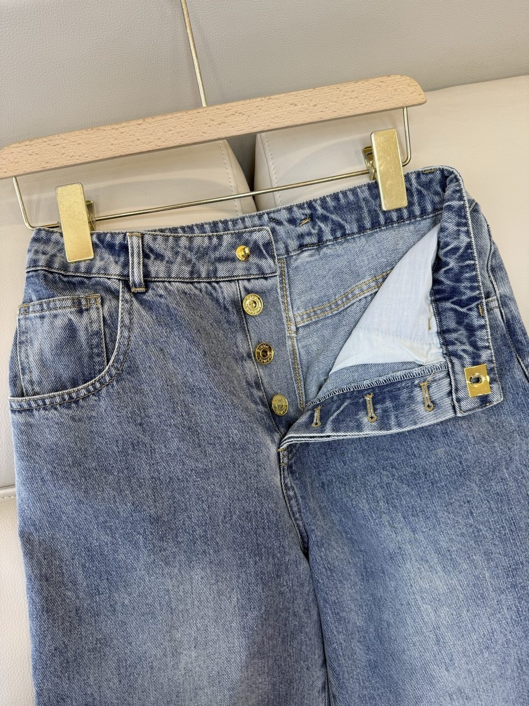 GU044#新款牛仔裤‼️小香 双C 牛仔长裤 白色 蓝色 36/38/40/42