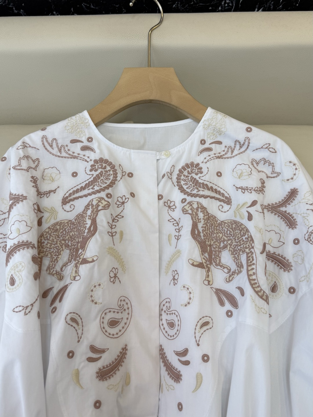 XM012#新款连衣裙。zim 重工刺绣 撞色设计 绣花连衣裙 白色 36/38/40