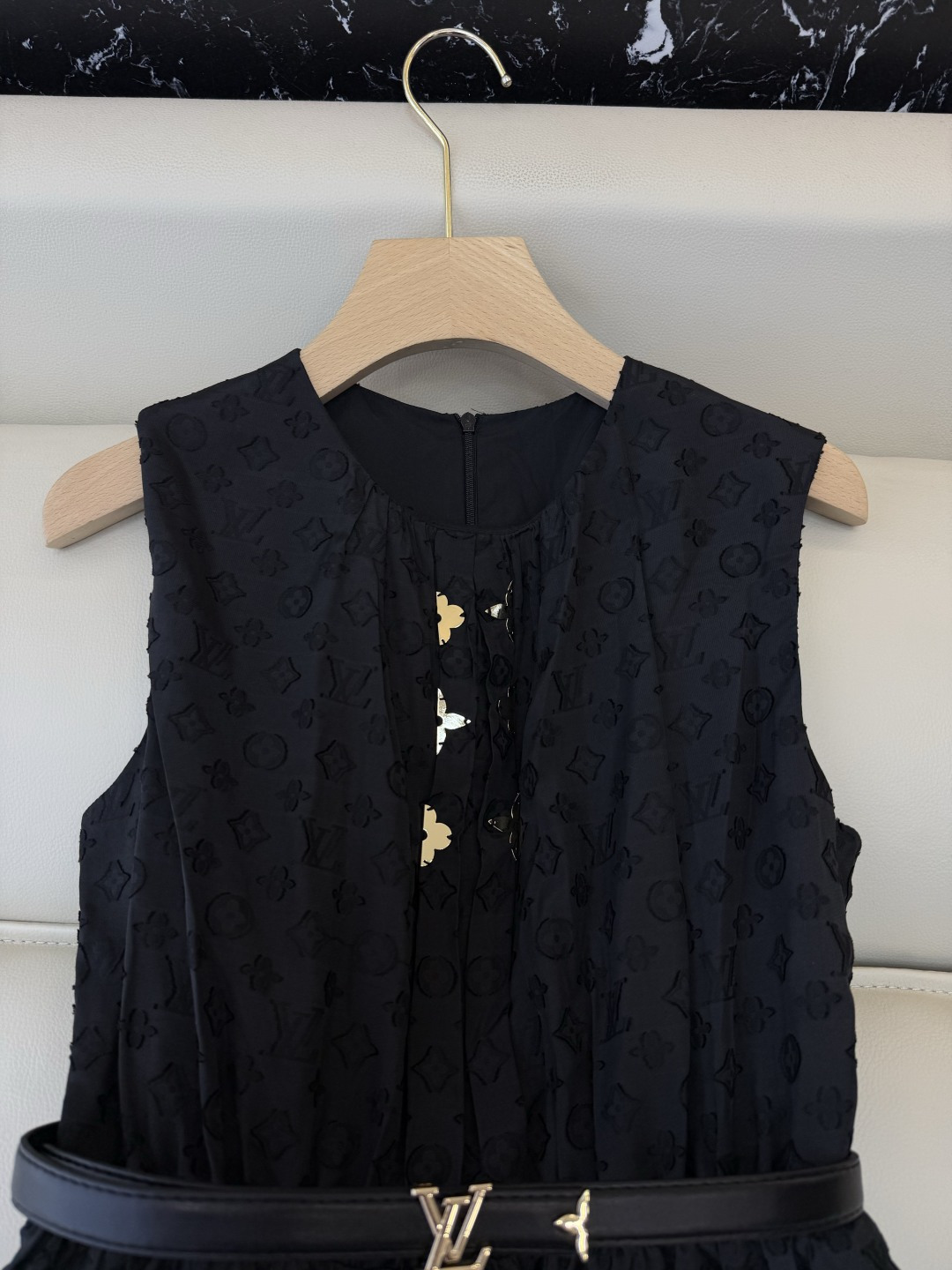 AW060#新款连衣裙‼️L V 提花显瘦修身 连衣裙 黑色 白色 SM L