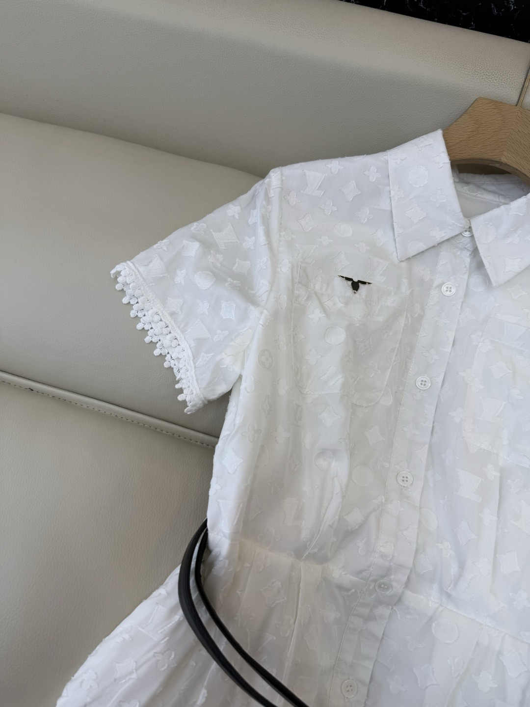 AW061#新款连衣裙‼️L V 提花显瘦修身 连衣裙 黑色 白色 SM L