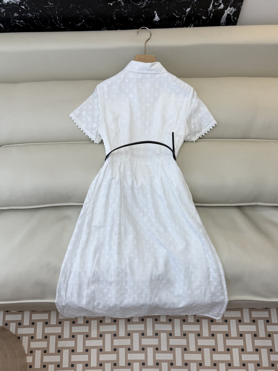 AW061#新款连衣裙‼️L V 提花显瘦修身 连衣裙 黑色 白色 SM L