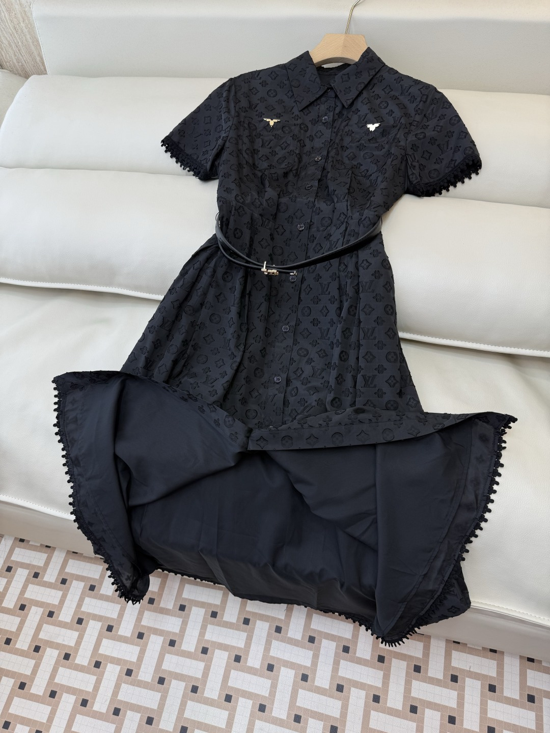 AW061#新款连衣裙‼️L V 提花显瘦修身 连衣裙 黑色 白色 SM L