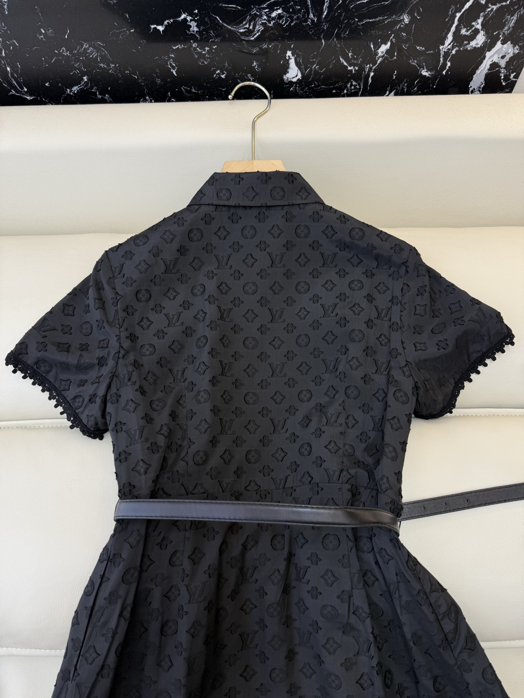 AW061#新款连衣裙‼️L V 提花显瘦修身 连衣裙 黑色 白色 SM L