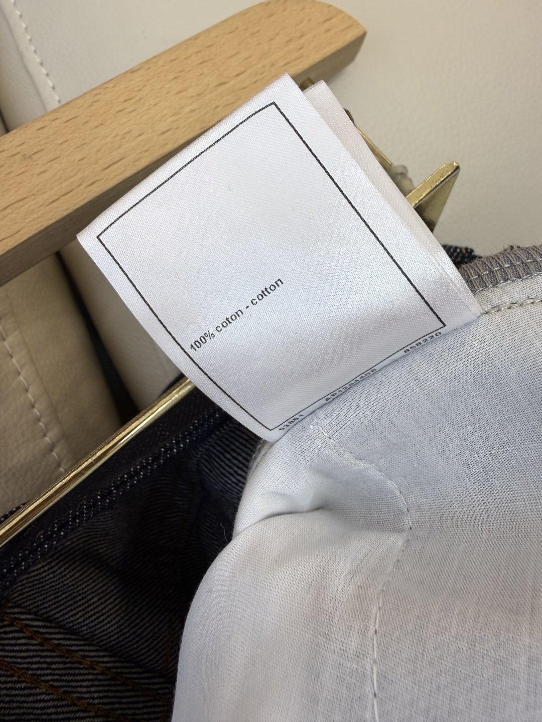 GU053#新款牛仔裤‼️小香 双C 牛仔 短裤 白色 蓝色 黑色 深蓝色 36/38/40