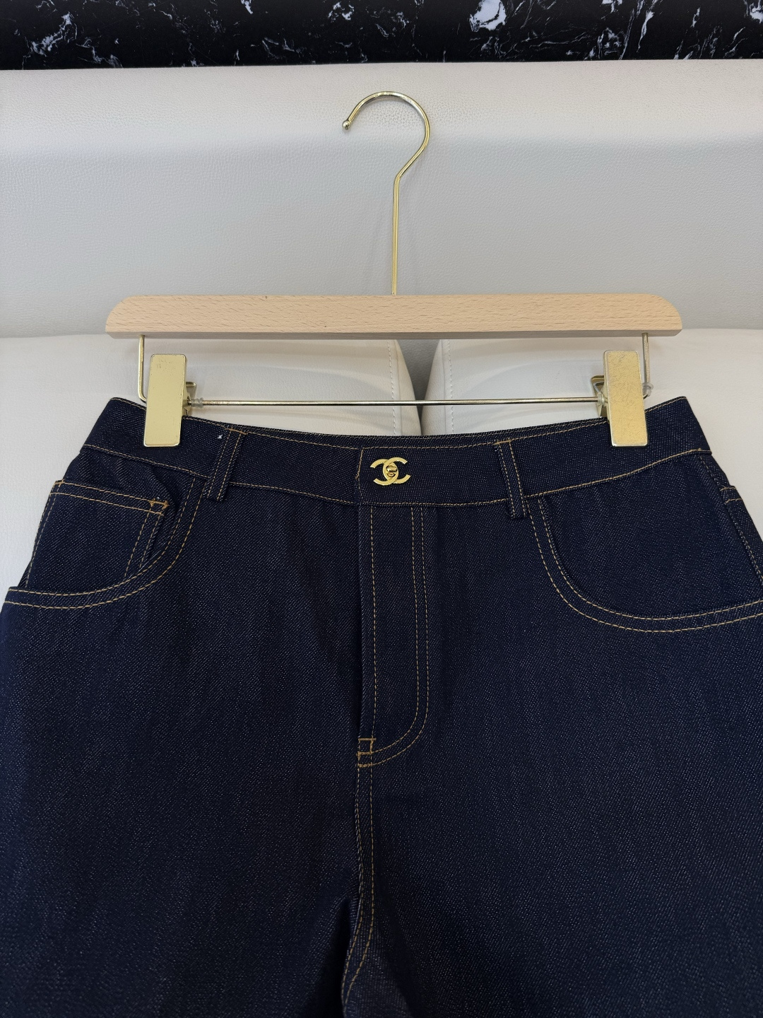 GU053#新款牛仔裤‼️小香 双C 牛仔 短裤 白色 蓝色 黑色 深蓝色 36/38/40