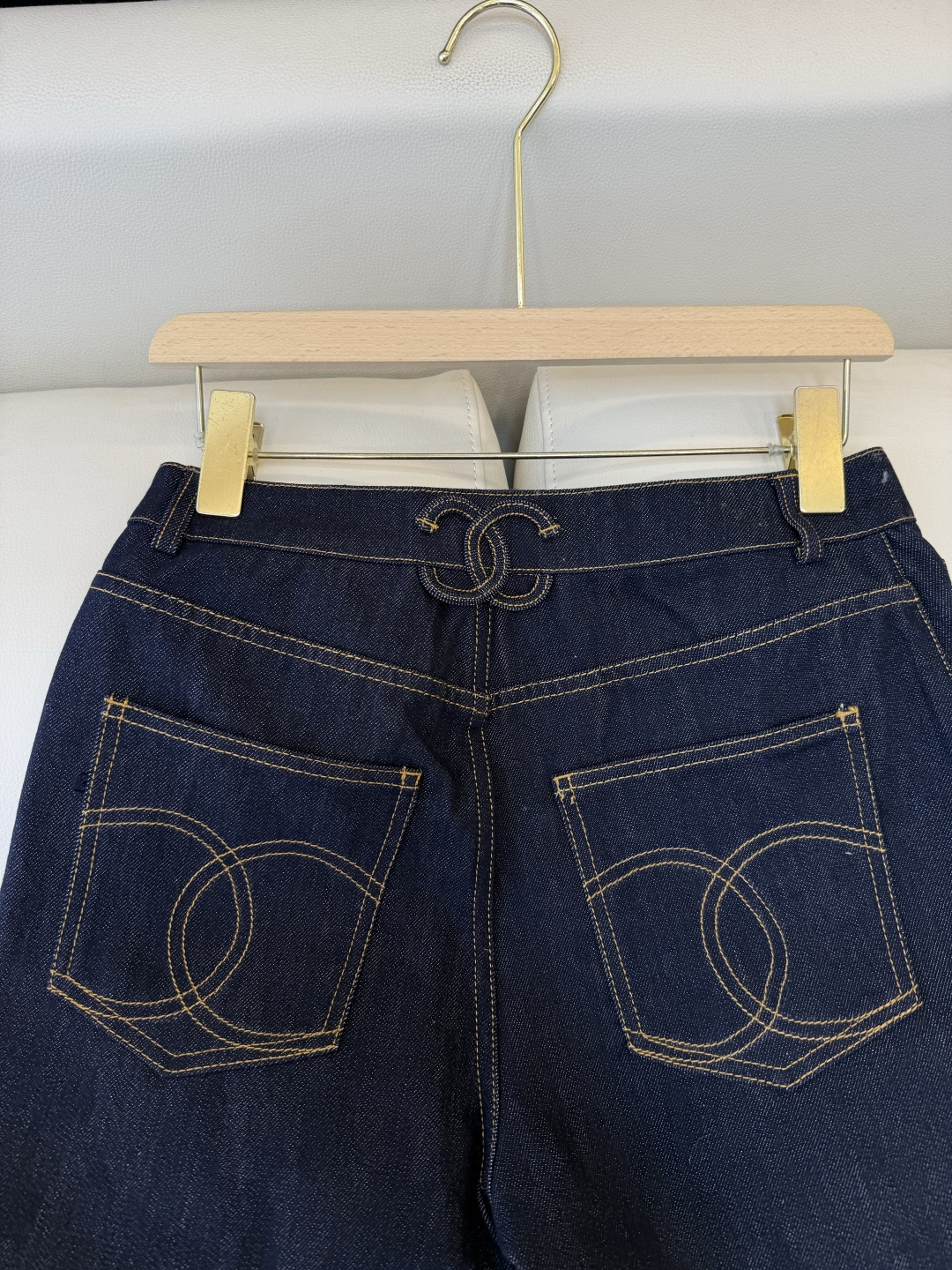 GU053#新款牛仔裤‼️小香 双C 牛仔 短裤 白色 蓝色 黑色 深蓝色 36/38/40